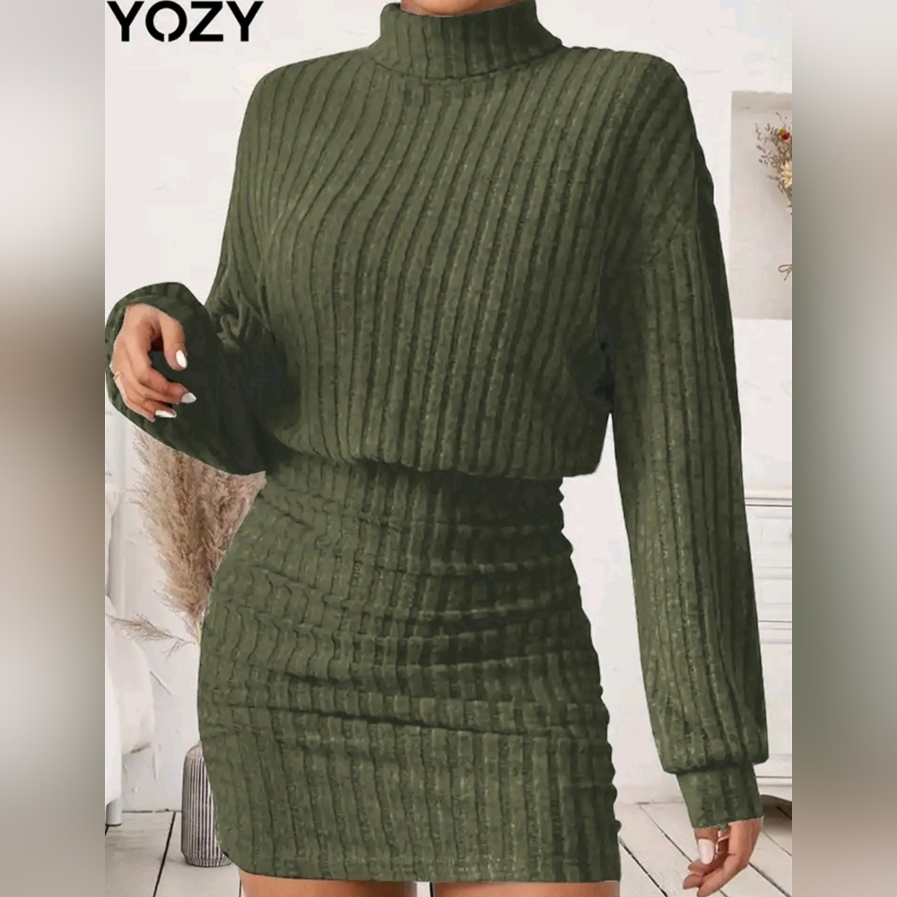 Women's Ruched Drop Shoulder Long Sleeve High Neck Dress- NEW!!! Size MEDIUM** - Picture 3 of 16